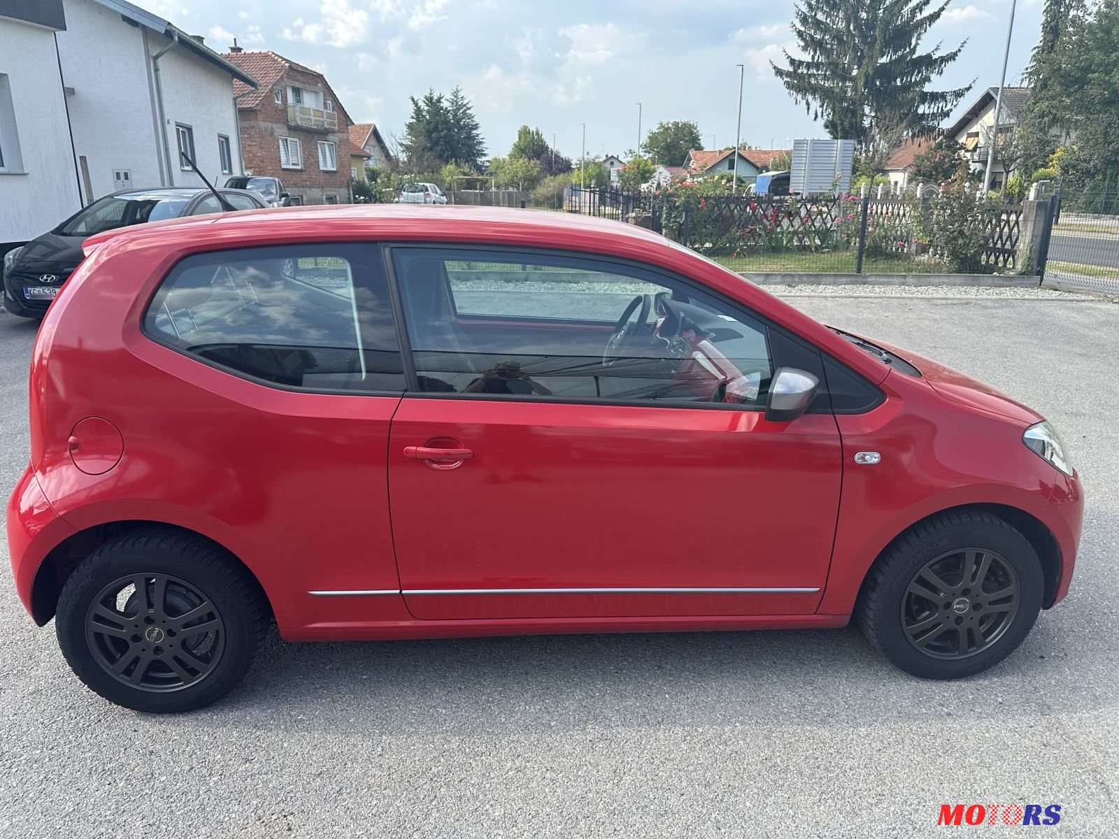 2013' Volkswagen Up! 1,0 Up! photo #6