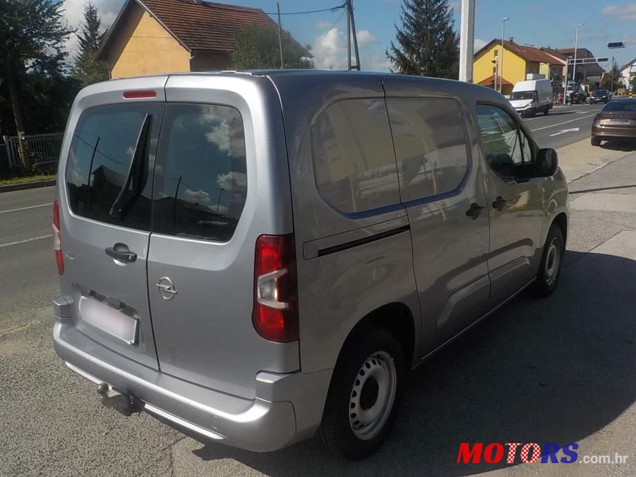 2019' Opel Combo photo #4