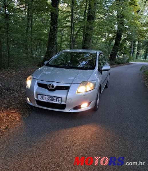 2007' Toyota Auris Sport photo #3