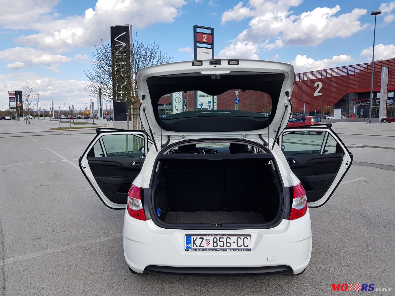 2013' Citroen C4 1,6 HDI photo #3