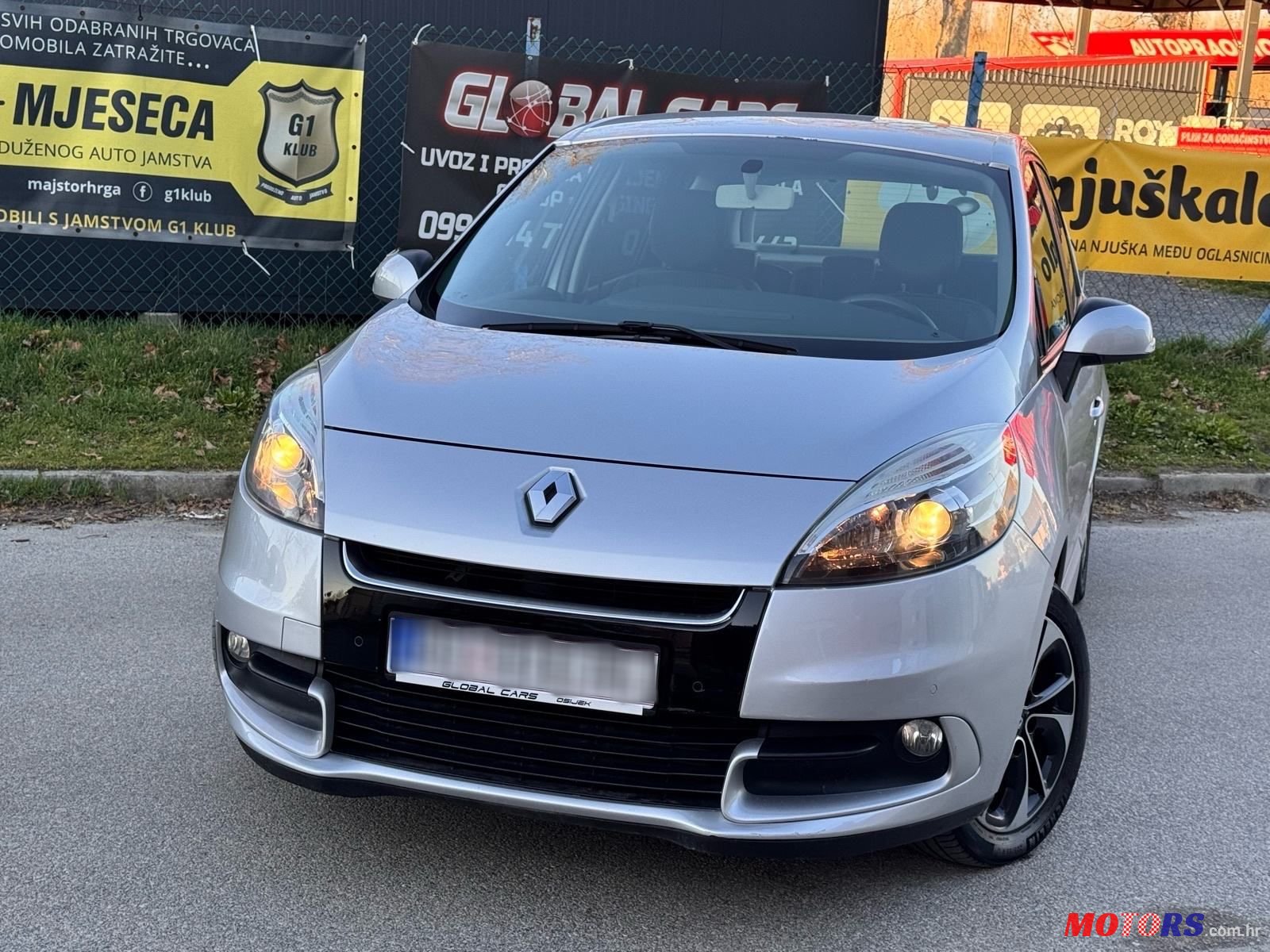 2012' Renault Scenic 1,5 Dci photo #2