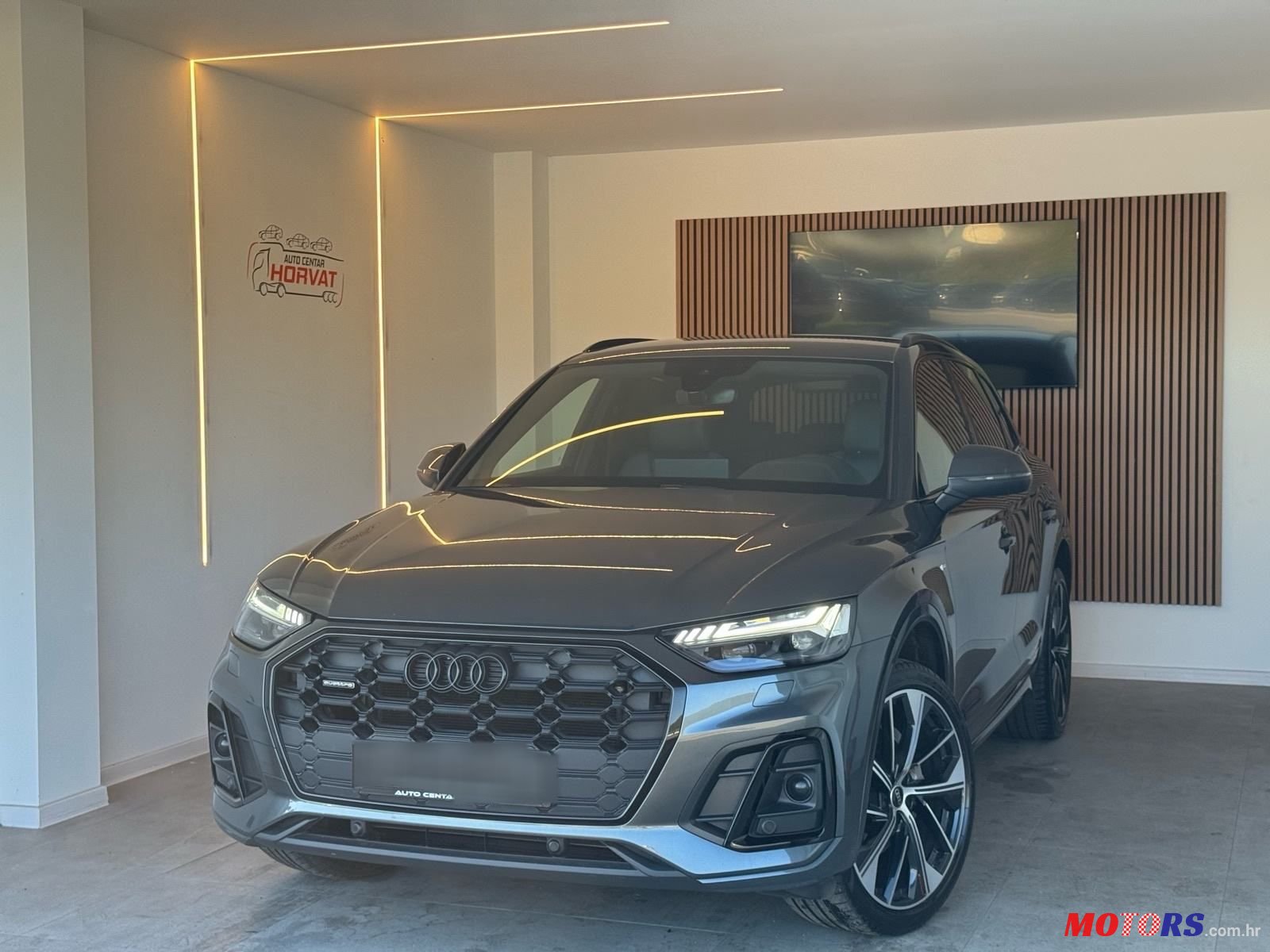 2023' Audi Q5 40 Tdi photo #1