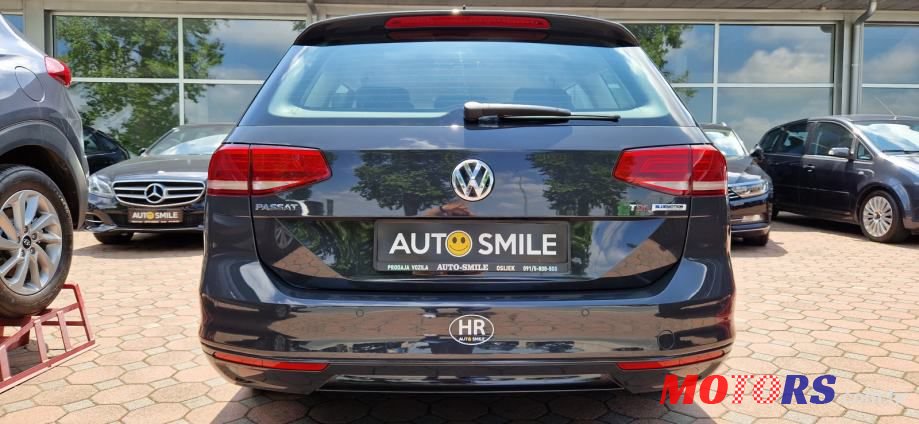 2017' Volkswagen Passat Variant photo #6