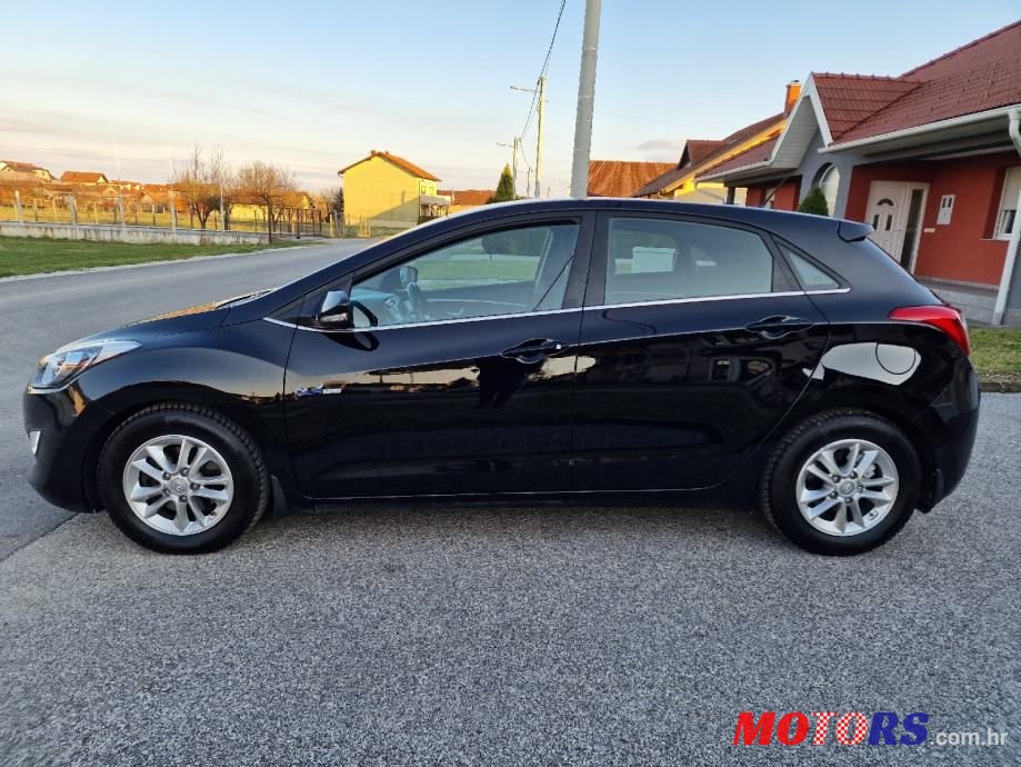2015' Hyundai i30 1,6 Crdi photo #3