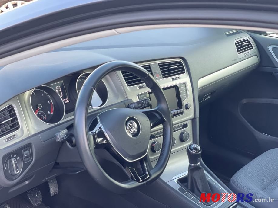 2015' Volkswagen Golf VII 1,6 Tdi Bmt photo #6