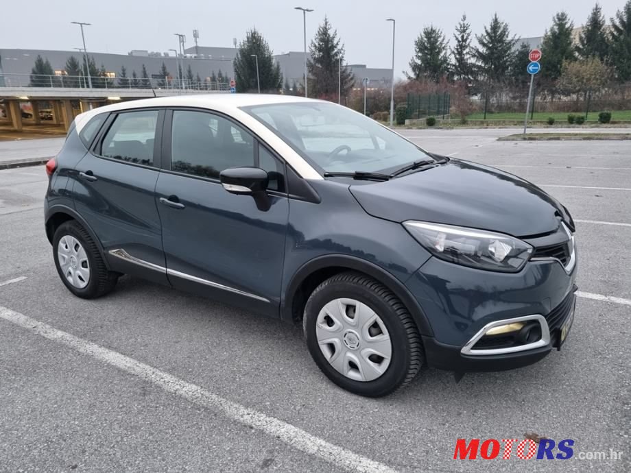 2016' Renault Captur photo #2