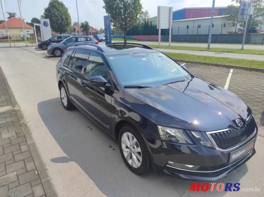 2019' Skoda Octavia Combi photo #5