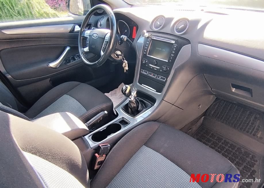 2014' Ford Mondeo Karavan photo #4