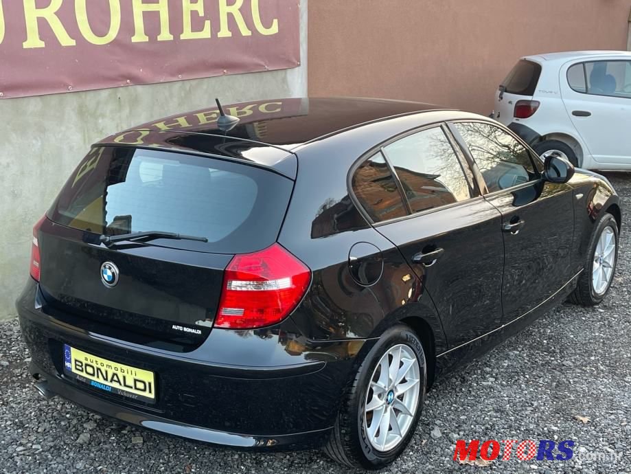 2010' BMW Serija 1 116D Sport photo #6