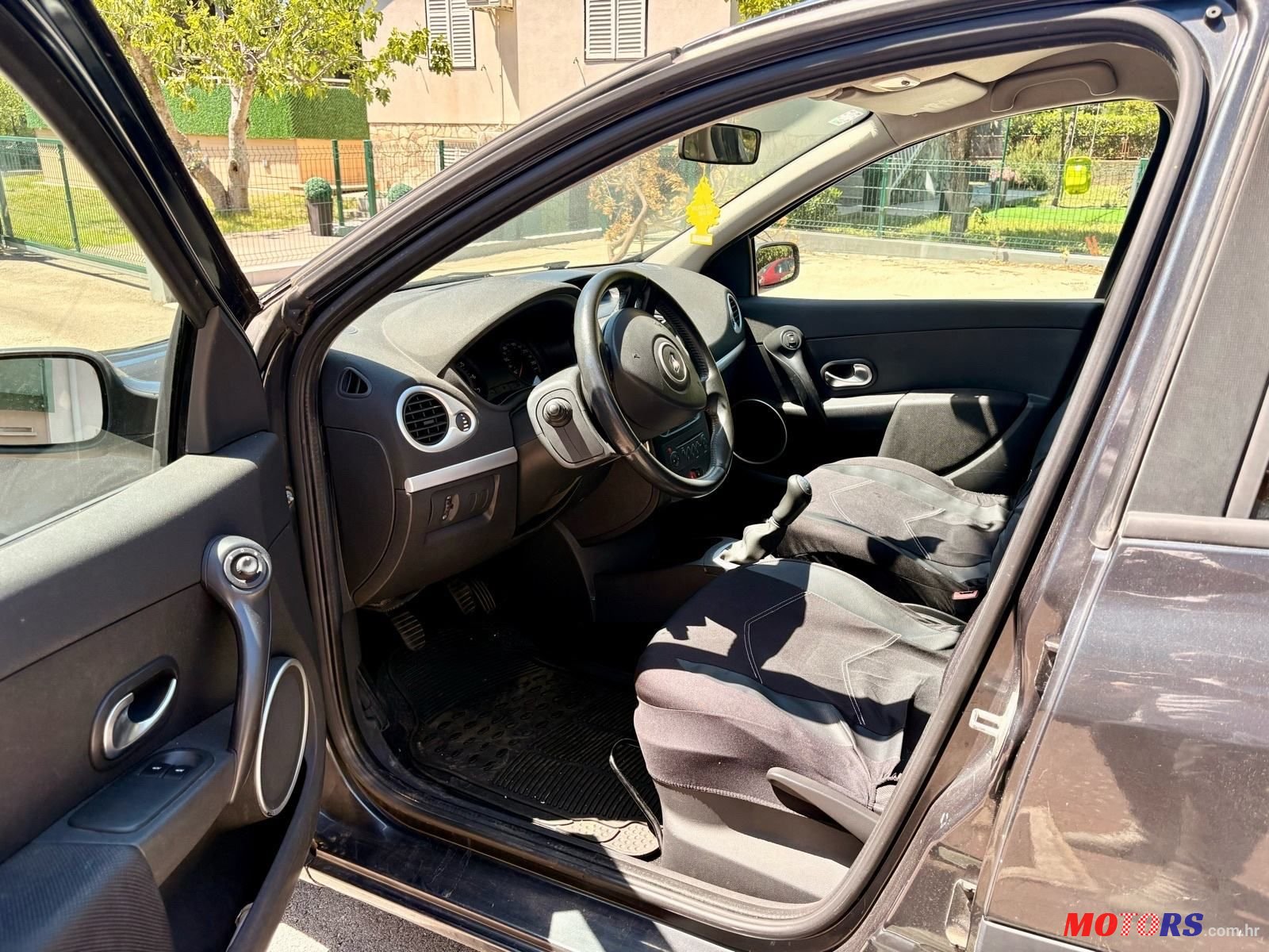 2006' Renault Clio 1,4 16V photo #5