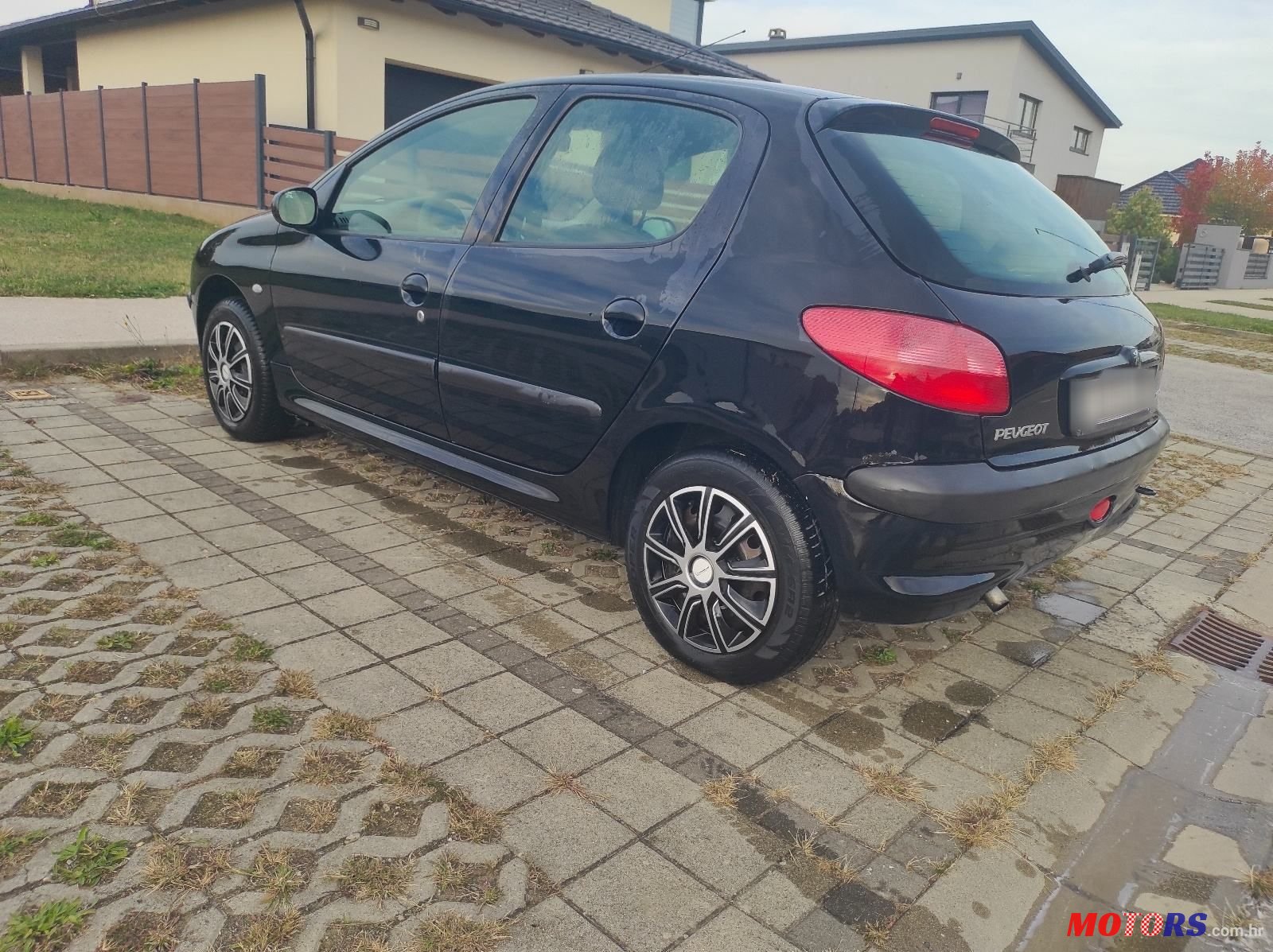 2001' Peugeot 206 206 1,4 photo #3