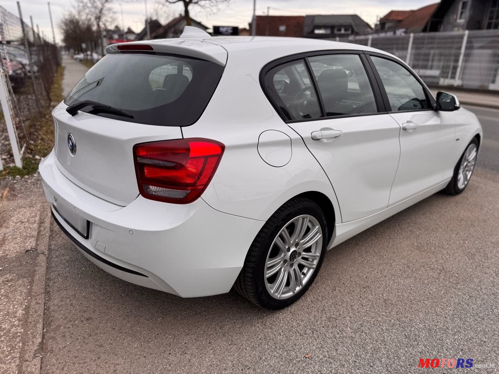 2012' BMW Serija 1 116I Sport photo #6