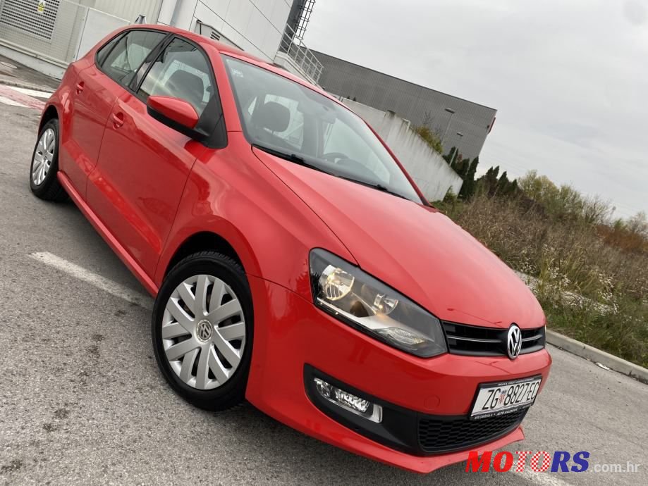2010' Volkswagen Polo photo #6