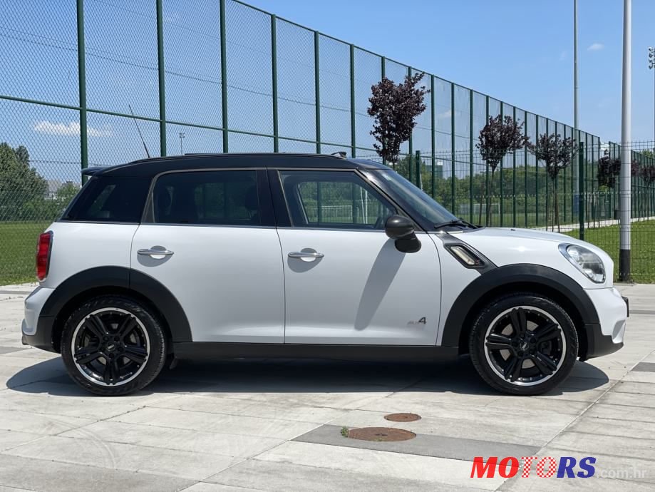 2012' MINI Countryman S photo #4