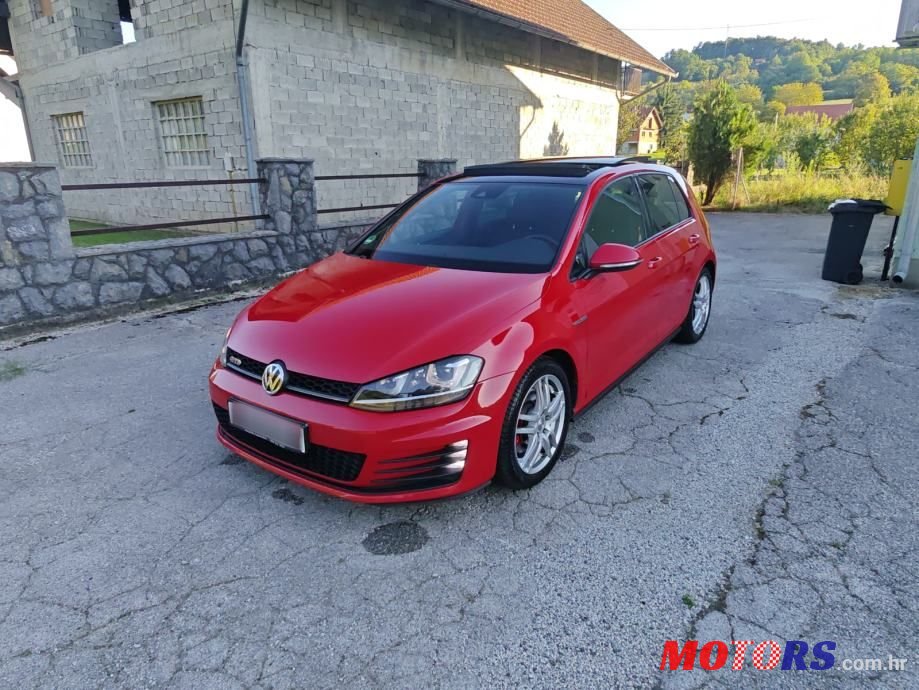 2015' Volkswagen Golf V 2.0 Tdi photo #2