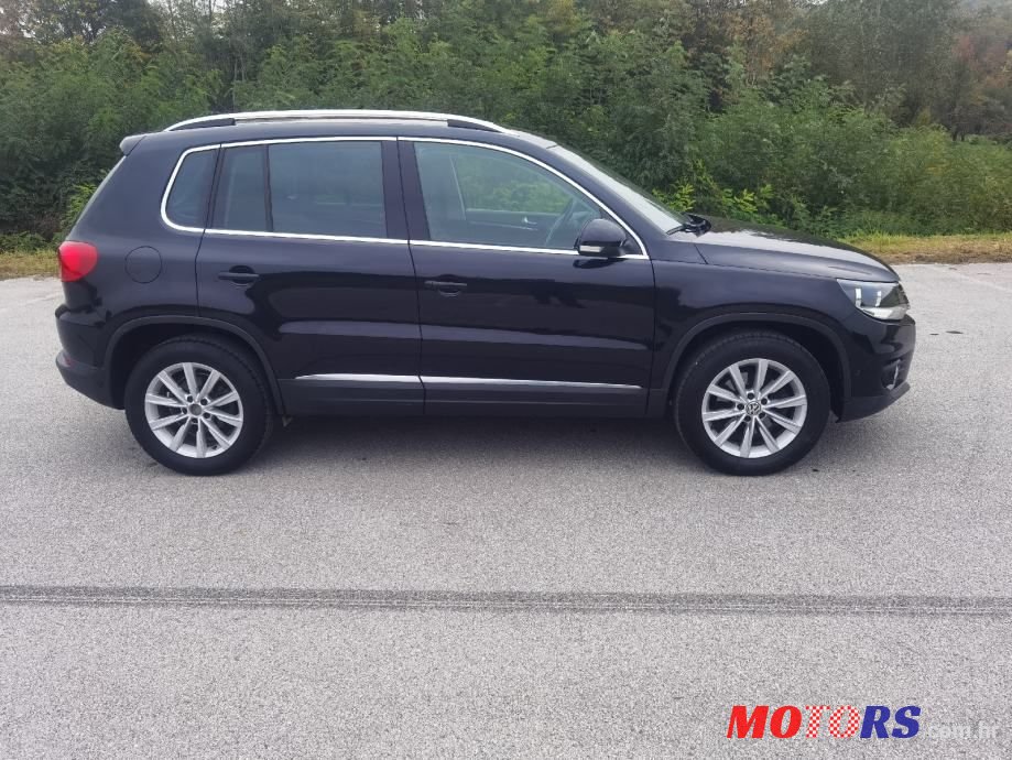 2015' Volkswagen Tiguan 2,0 Tdi Bmt photo #5
