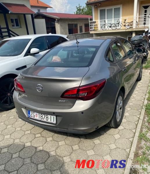 2017' Opel Astra 1,6 photo #2