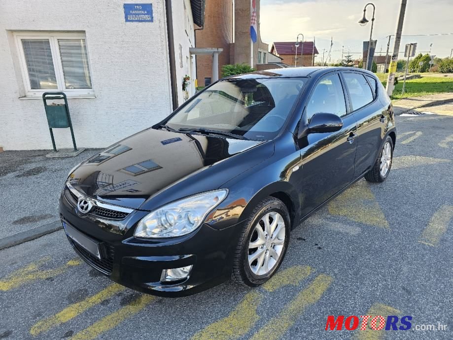 2008' Hyundai i30 photo #1