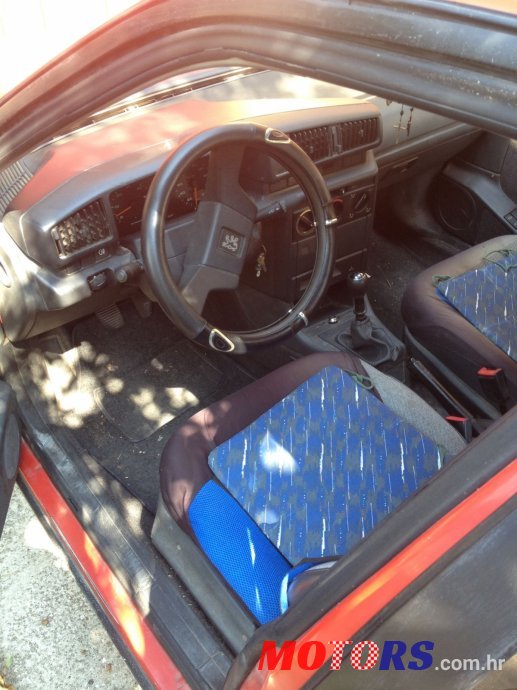 1991' Peugeot 405 photo #2