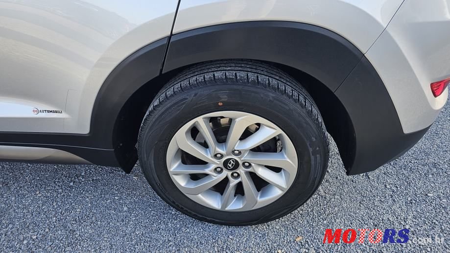 2015' Hyundai Tucson 1.7 Crdi photo #2
