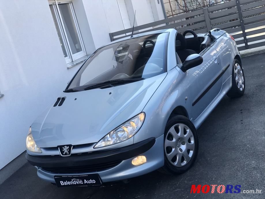 2002' Peugeot 206 1,6 E photo #1