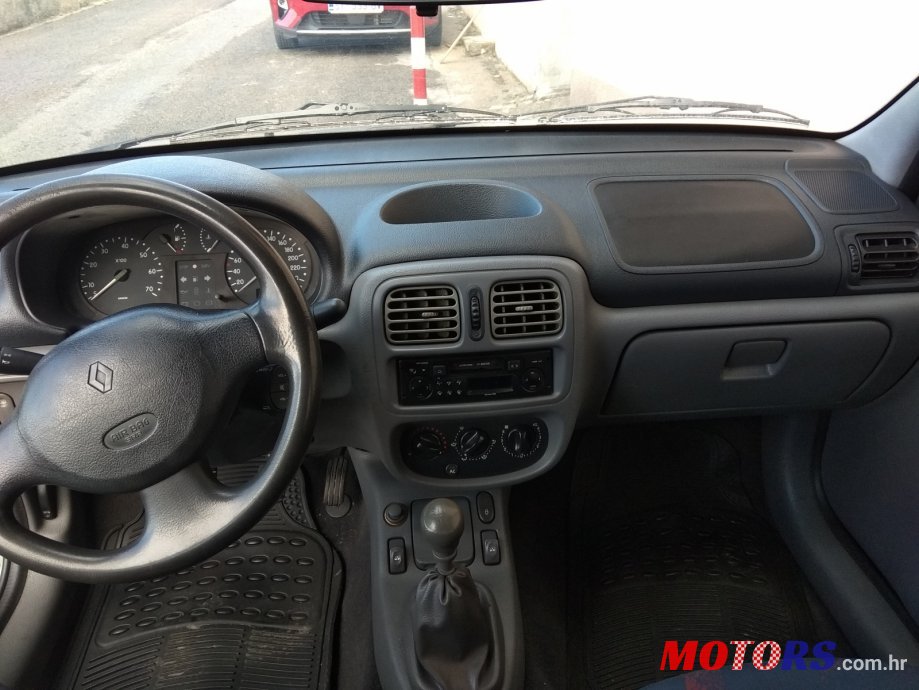 2002' Renault Thalia 1,4 benzina photo #5