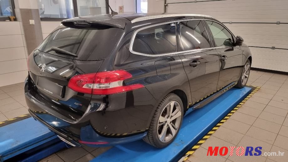 2020' Peugeot 308 Sw photo #6