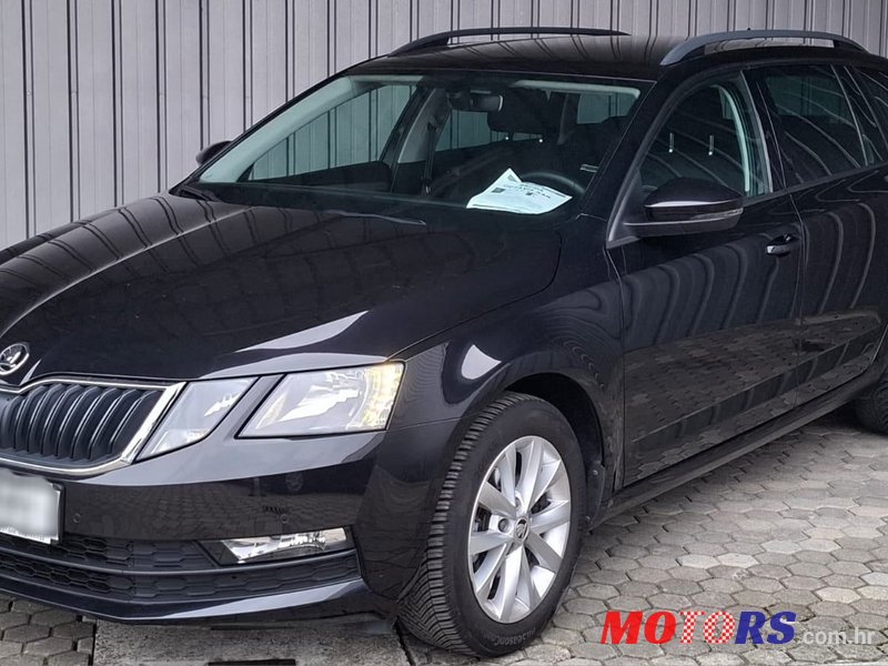 2019' Skoda Octavia Combi photo #1