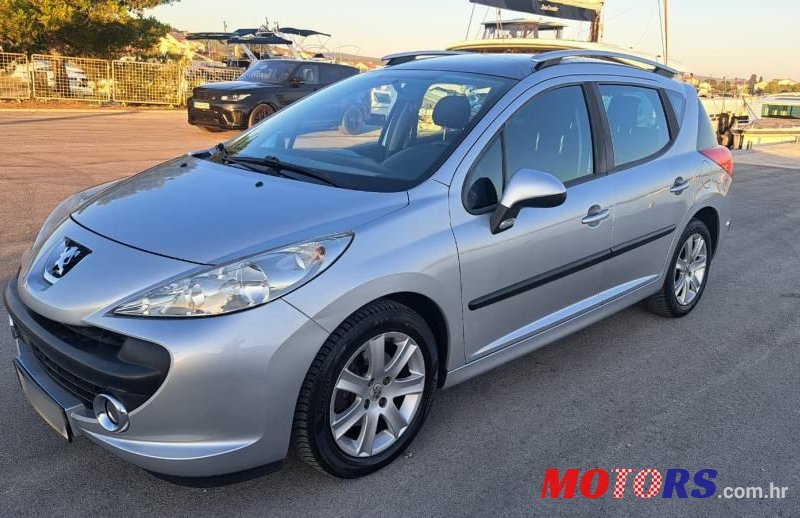 2008' Peugeot 207 Sw photo #1