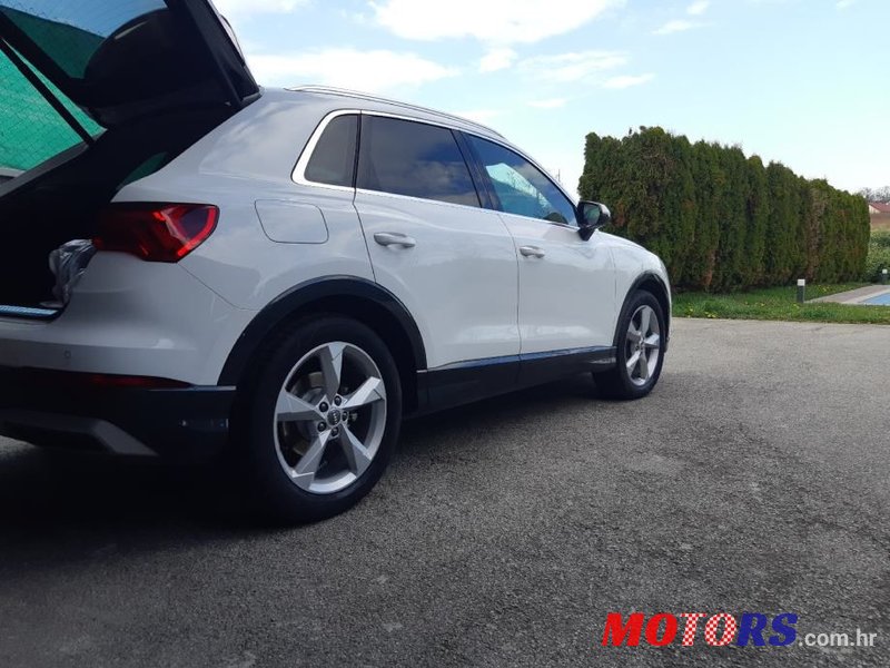 2020' Audi Q3 35 Tdi photo #3