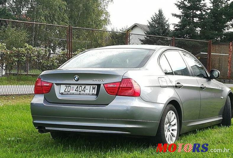 2010' BMW Serija 3 316D photo #2