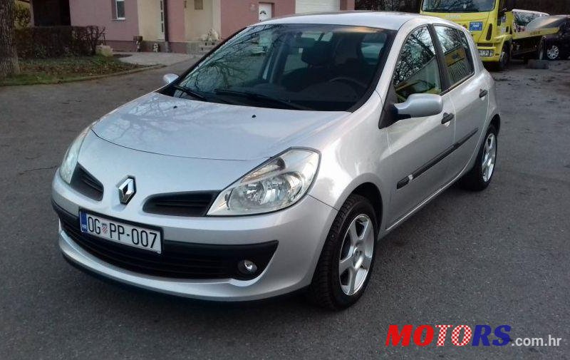 2005' Renault Clio 1,5 Dci photo #2