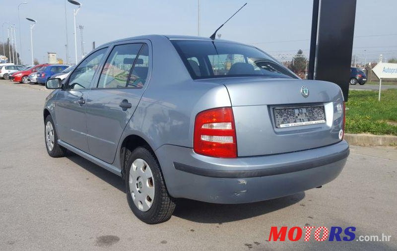 2005' Skoda Fabia Sedan 1.2 16V photo #1