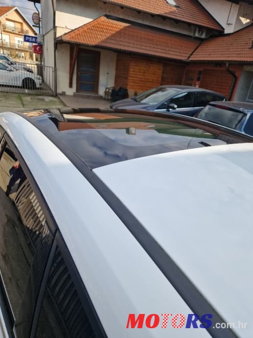 2015' Ford C-MAX photo #2