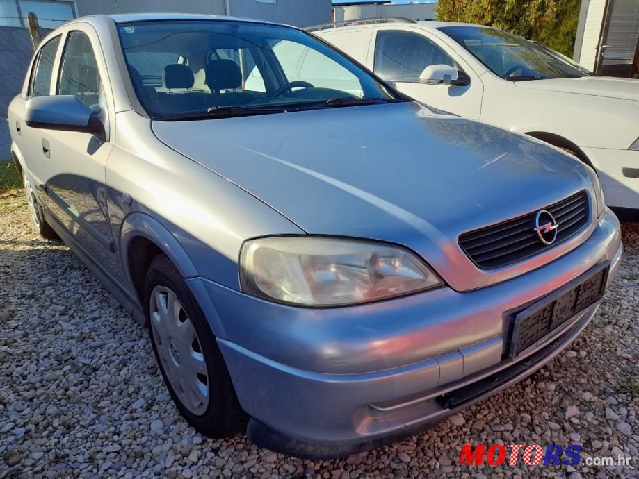 2000' Opel Astra 1,7 Dti photo #1