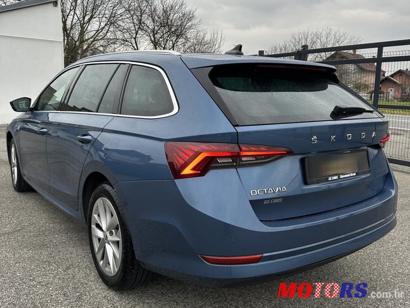 2020' Skoda Octavia Combi photo #5