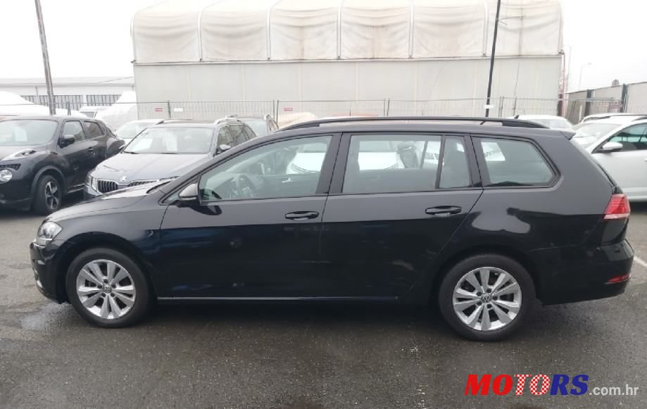 2019' Volkswagen Golf 7 Variant photo #4