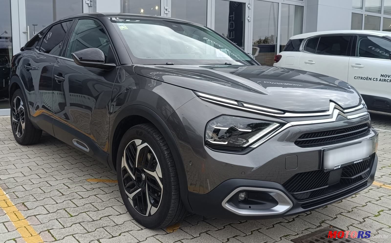 2023' Citroen C4 1,2 Puretech photo #3