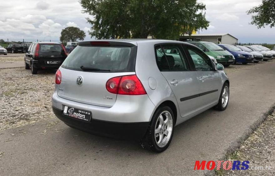 2007' Volkswagen Golf V 1,9 Tdi photo #3
