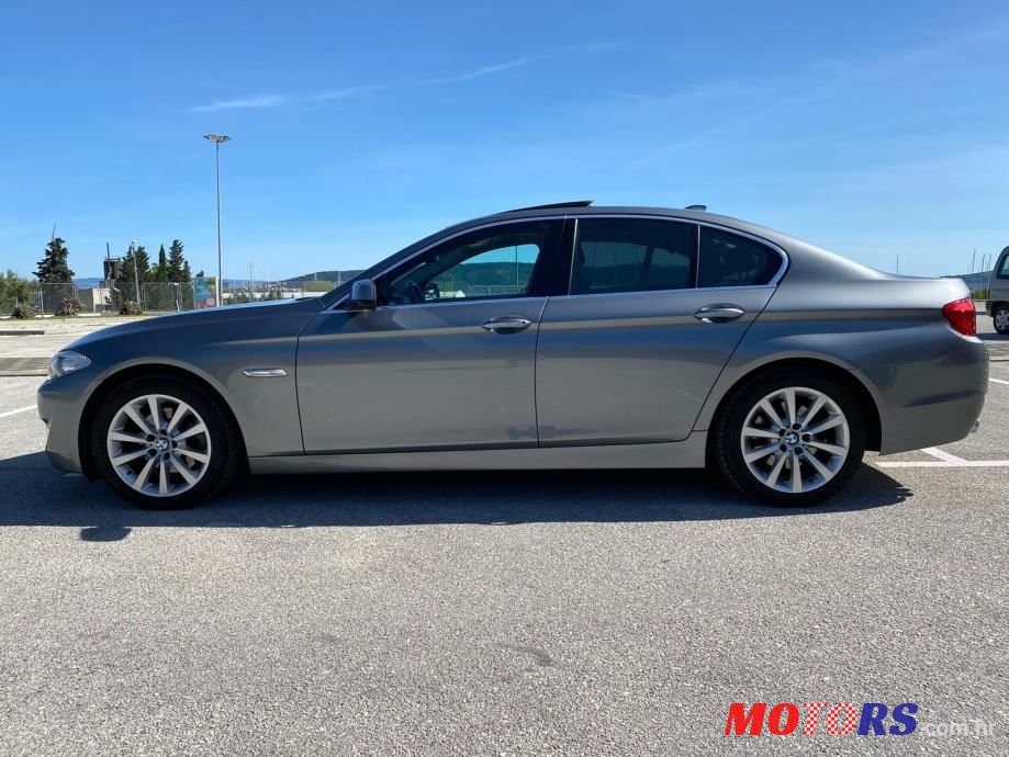 2013' BMW Serija 5 520D photo #3