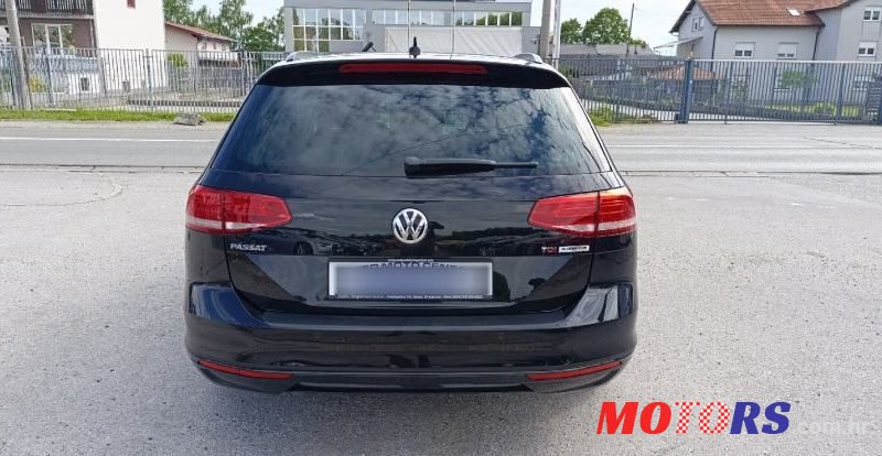 2016' Volkswagen Passat Variant photo #4