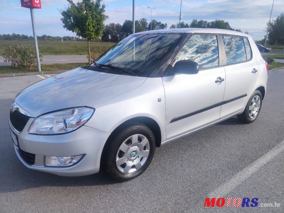 2014' Skoda Fabia photo #3