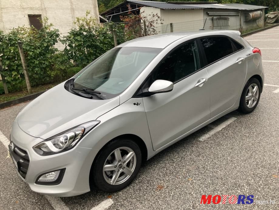 2015' Hyundai i30 1,6 Crdi photo #2