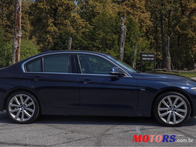 2015' BMW Serija 3 316D photo #4