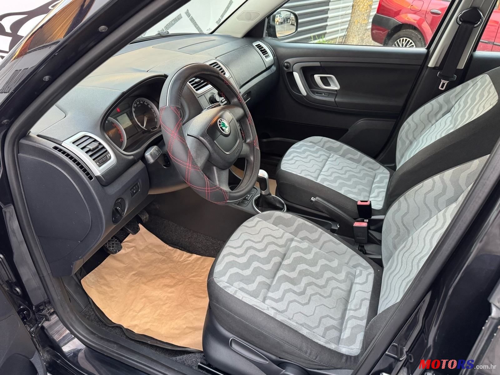 2010' Skoda Fabia 1,4 photo #5