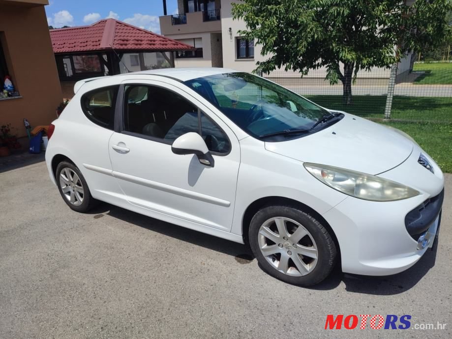 2008' Peugeot 207 Sport photo #4
