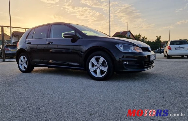 2013' Volkswagen Golf 7 1,6 Tdi Bmt photo #2