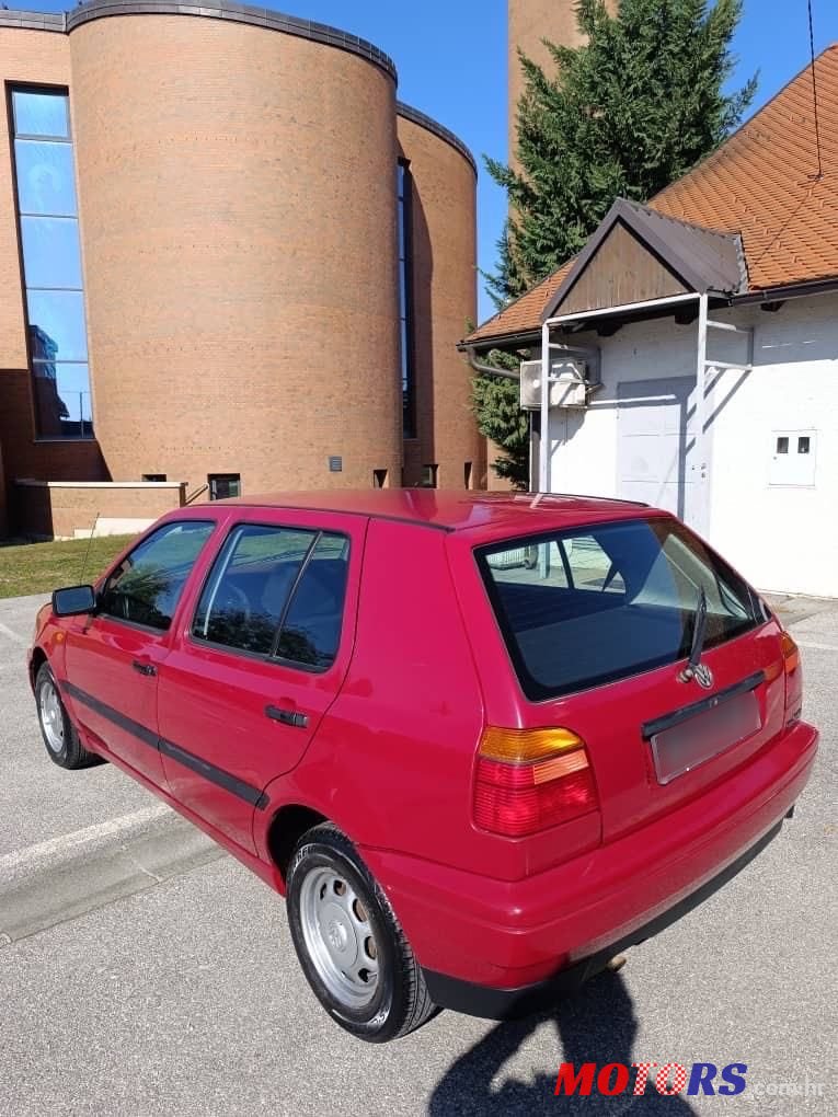 1998' Volkswagen Golf III 1.6 Cl photo #4