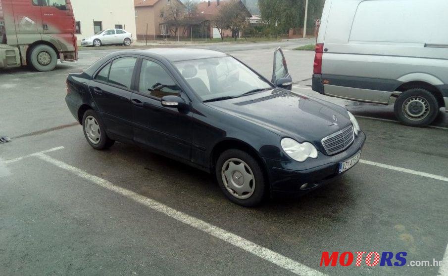 2001' Mercedes-Benz C-Klasa 200 Classic photo #1