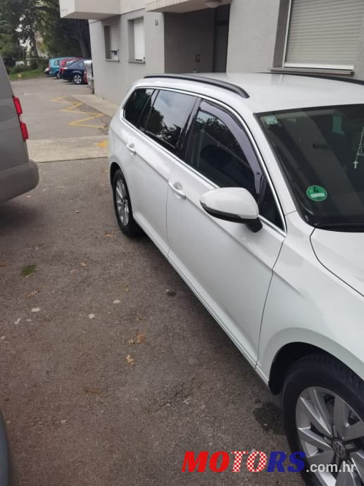 2015' Volkswagen Passat Variant photo #6